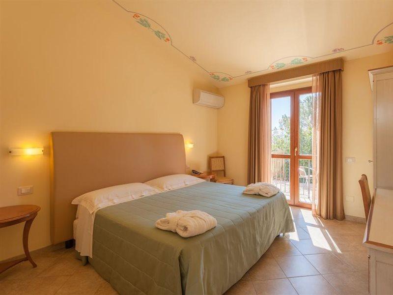 Hotel Saturno Fonte Pura Сатурния Екстериор снимка